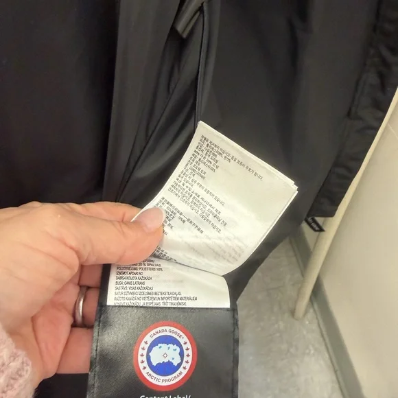 Canada Goose  Black Puffer Jacket with Fur Trim - Picture 9 of 11